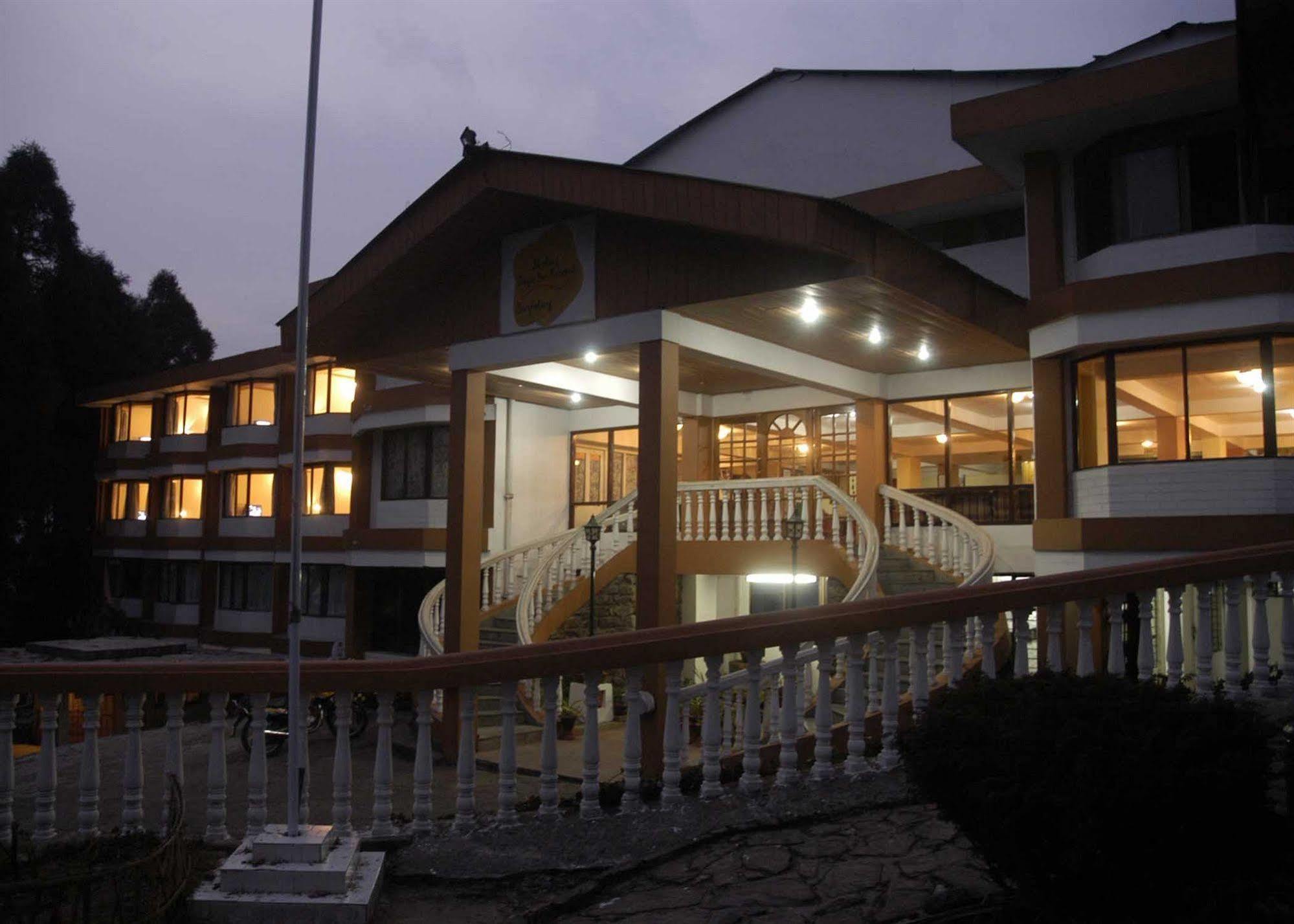 Sterling Darjeeling Hotel Darjeeling  Bagian luar foto
